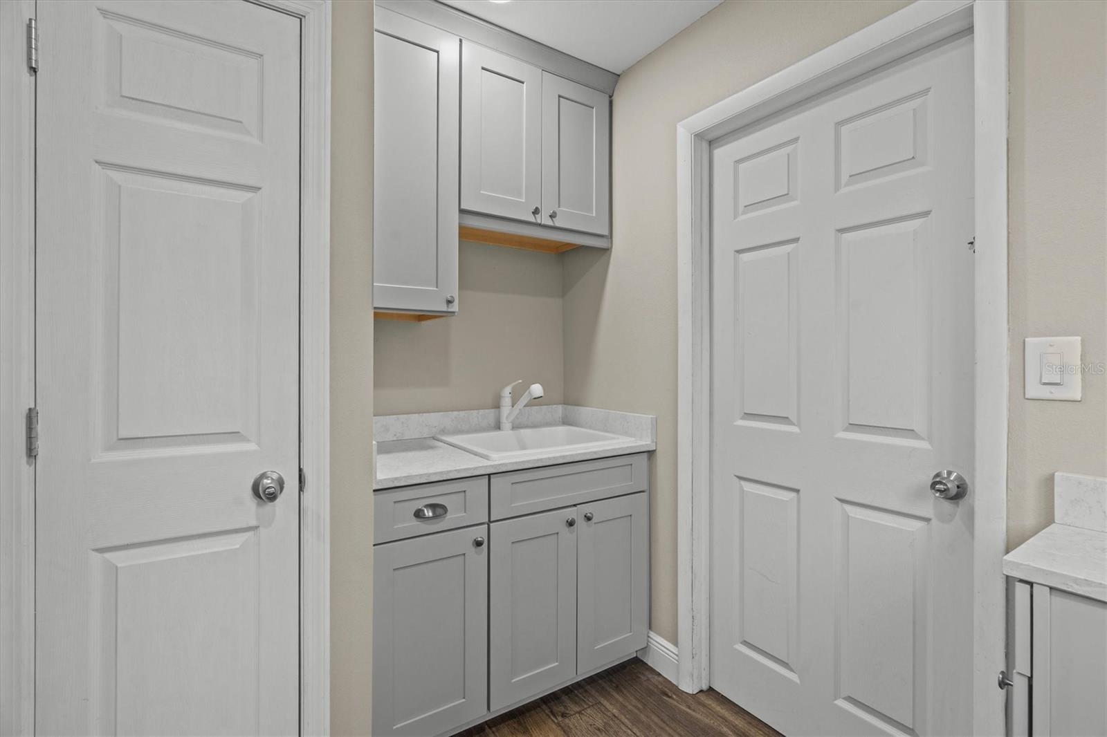 AVON RIDGE - Residential