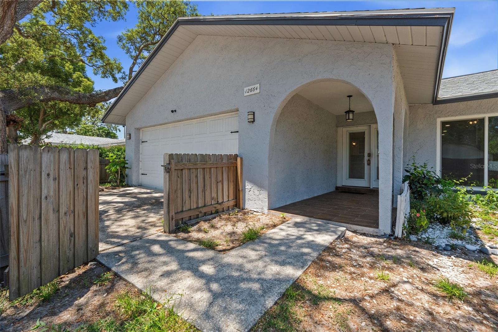 AVON RIDGE - Residential