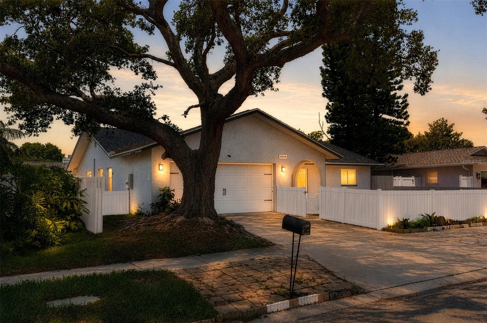 AVON RIDGE - Residential