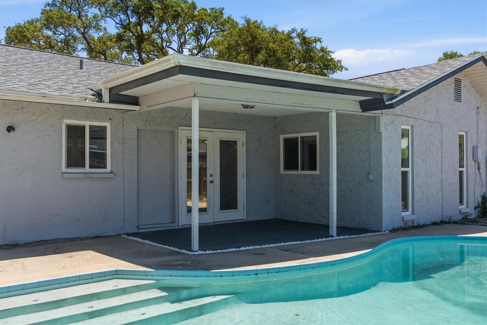AVON RIDGE - Residential
