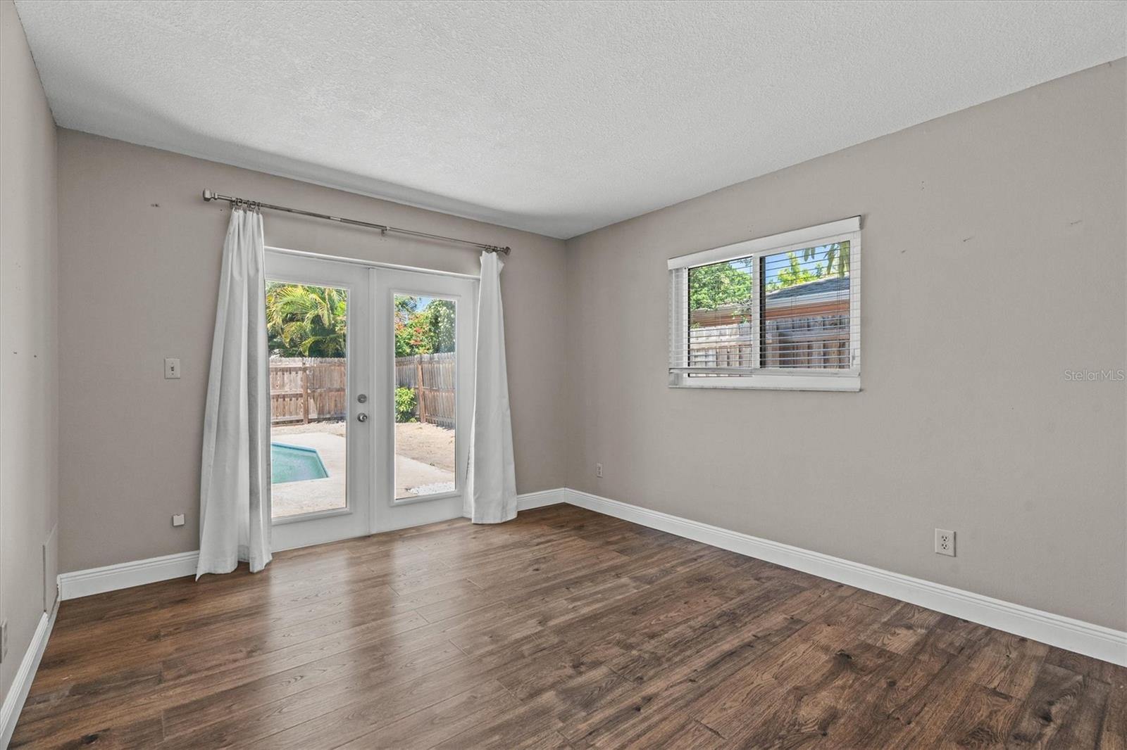 AVON RIDGE - Residential