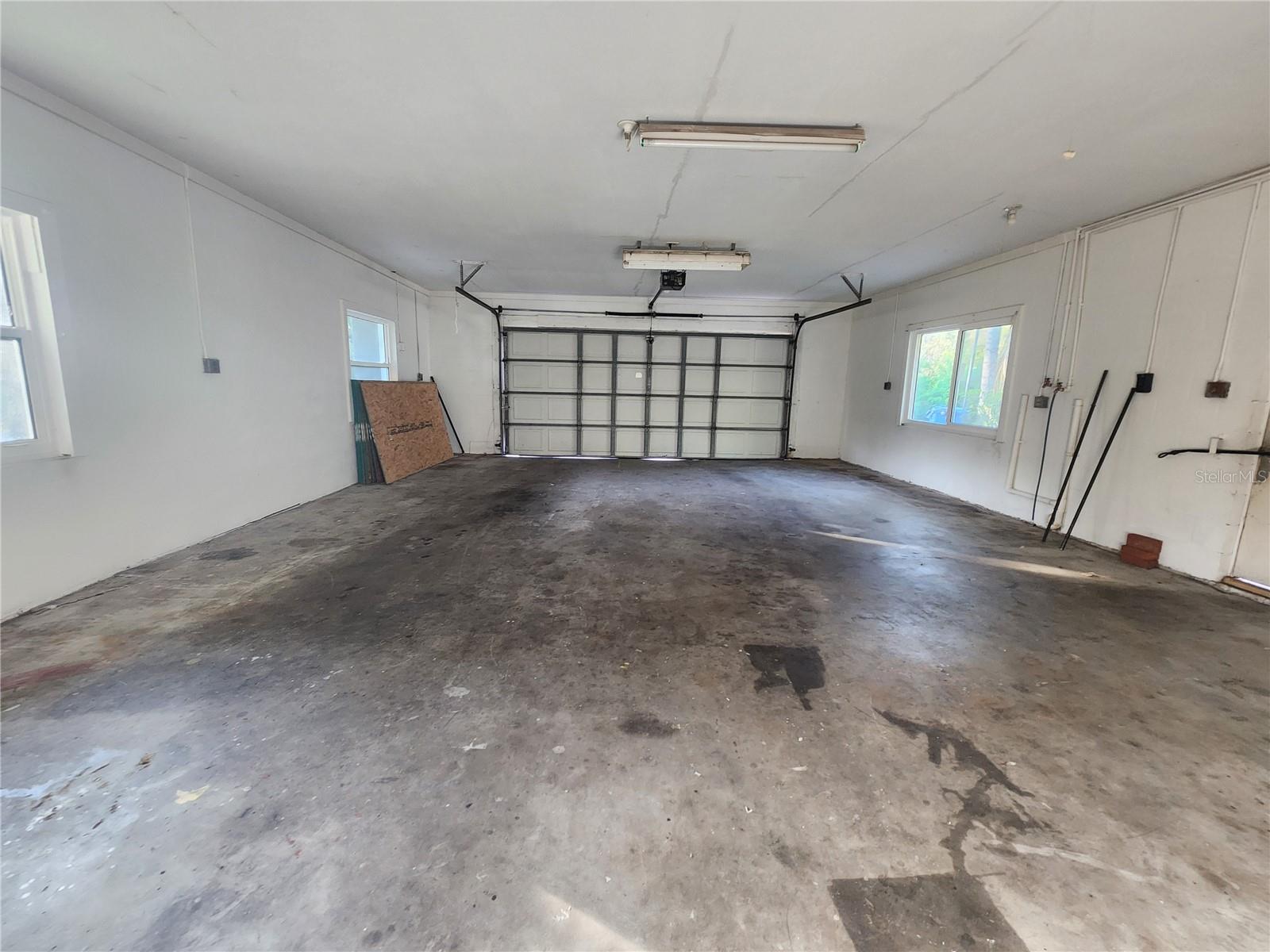 CRENSHAW ACRES - Residential