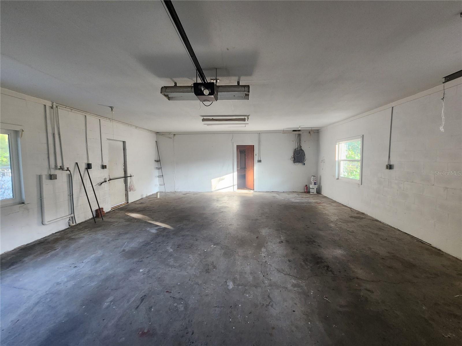 CRENSHAW ACRES - Residential