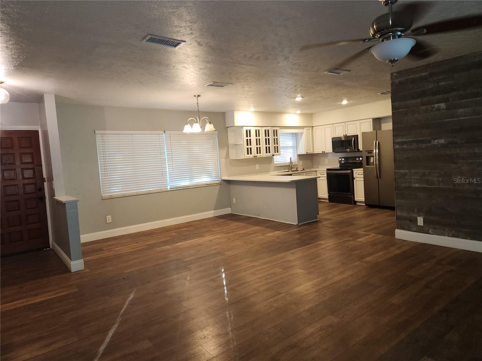 CRENSHAW ACRES - Residential