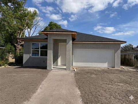 Photo of 4517 America Street, Orlando, FL 32811 (MLS # O6398763)