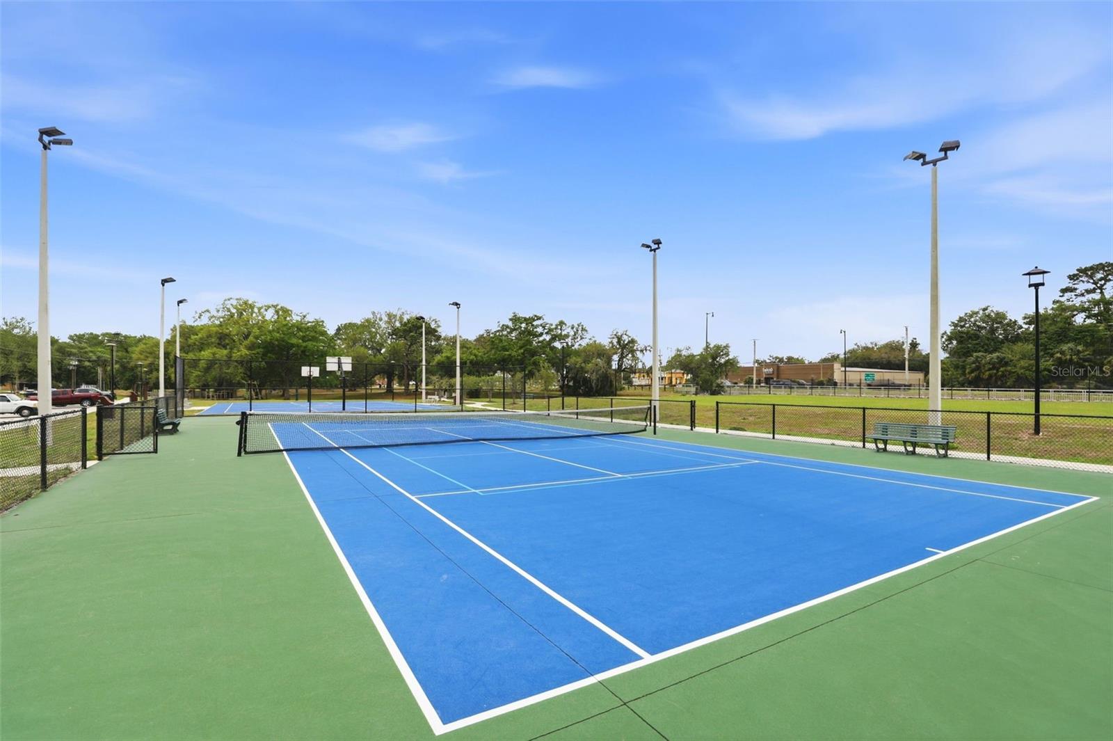 SUNLAND ESTATES 1ST ADD - Residential