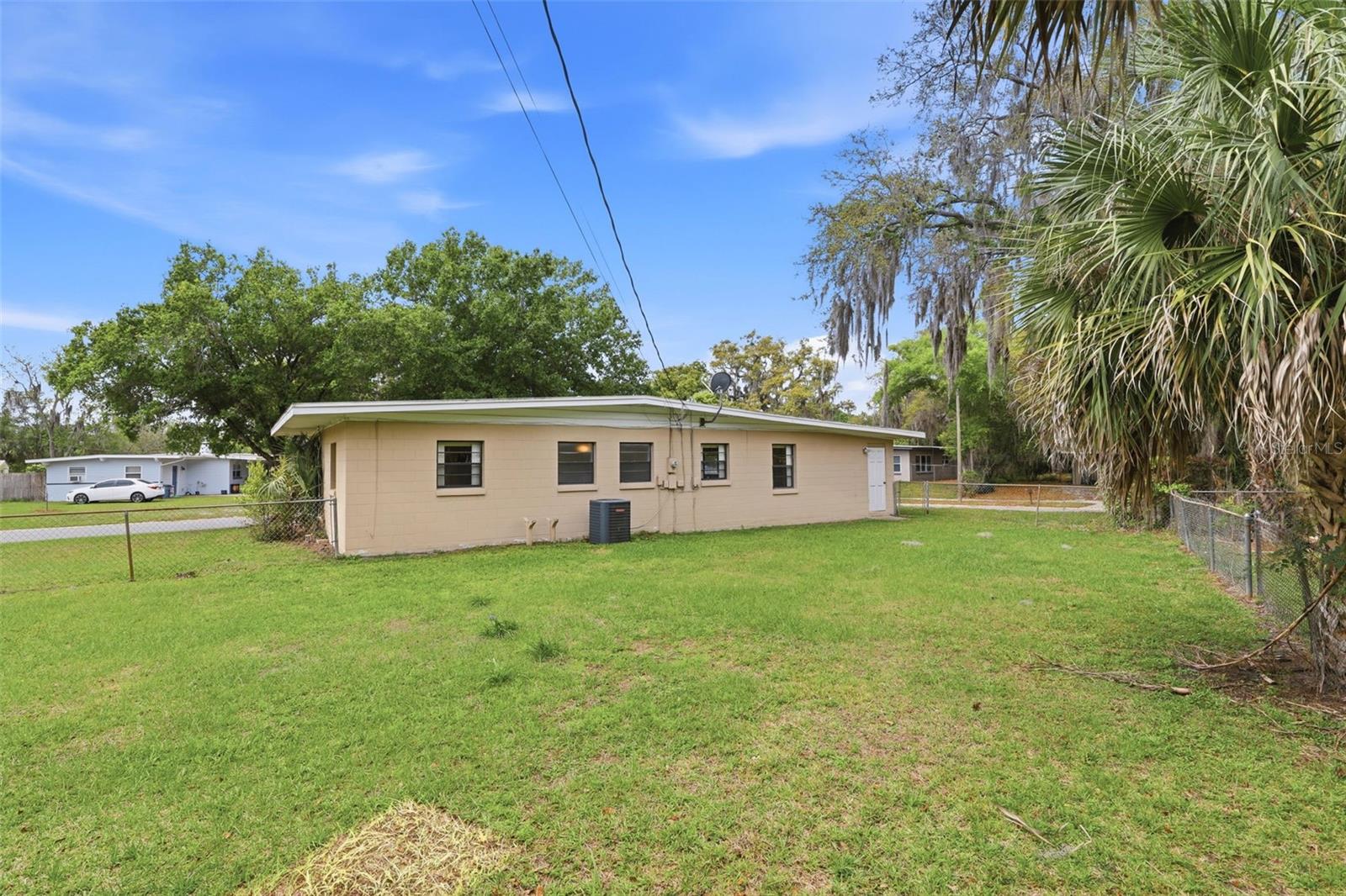 SUNLAND ESTATES 1ST ADD - Residential