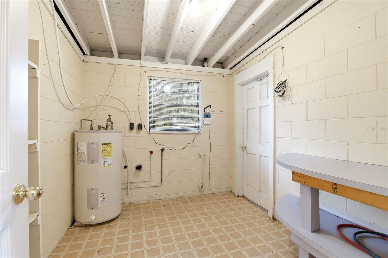 SUNLAND ESTATES 1ST ADD - Residential