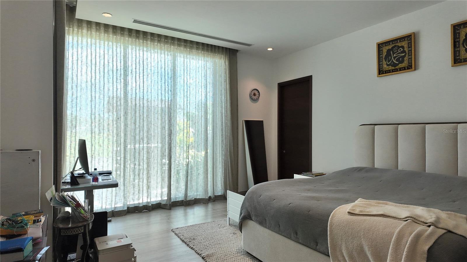 THE ISLES - Residential