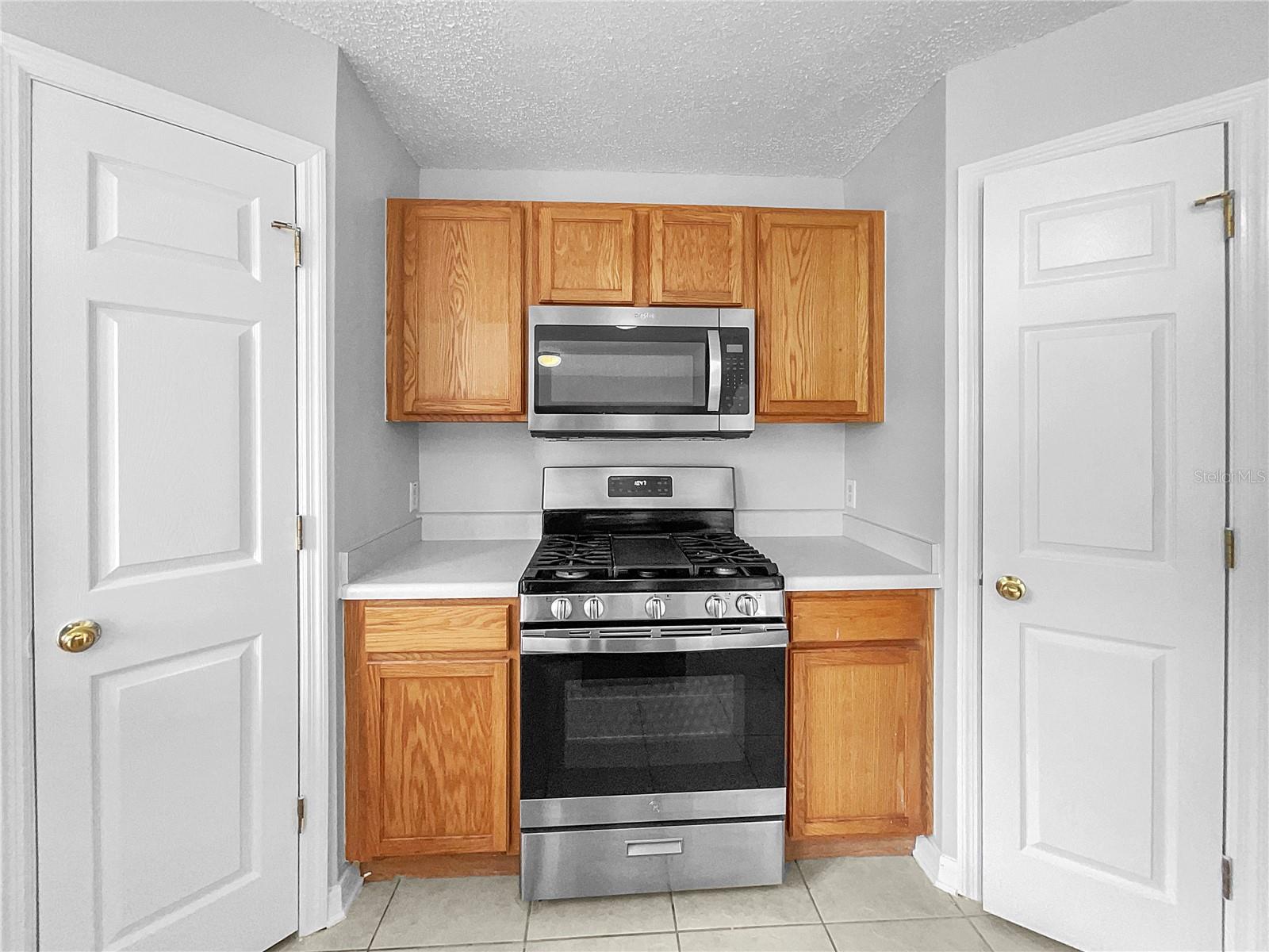 DELTONA LAKES UNIT 32 - Residential