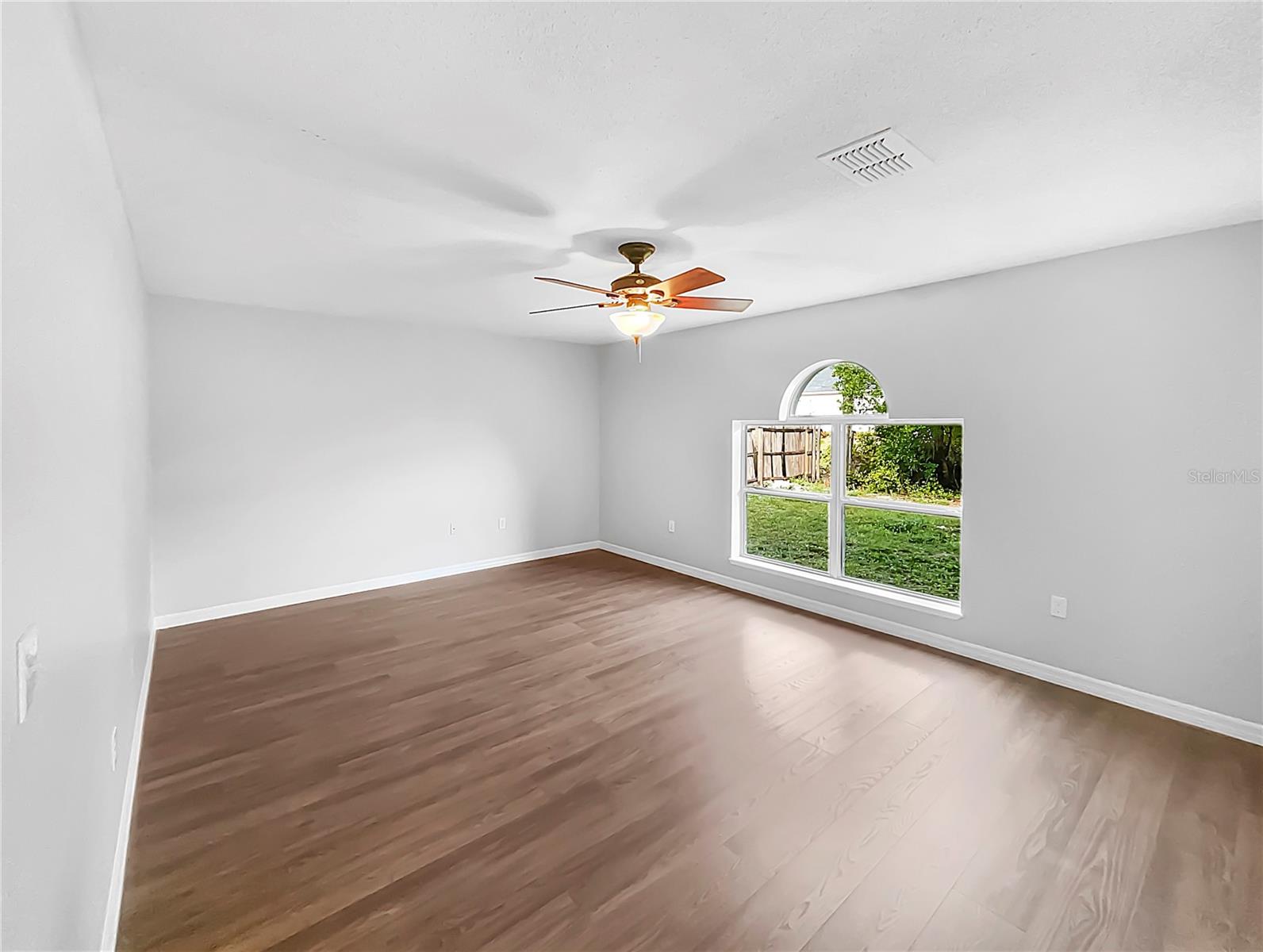 DELTONA LAKES UNIT 32 - Residential