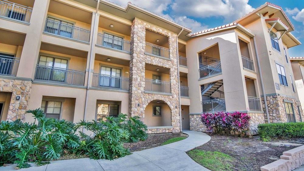 Enjoy stunning pool views from this beautifully furnished first-floor 3-bedroom, 3-bath condominium in Bella Piazza, located just steps from the clubhouse and pool. This spacious home is designed for comfort and entertaining, featuring granite countertops and tall wood cabinets in the kitchen and bathrooms. The bedrooms have new laminate flooring, while the main living areas boast elegant Travertine tile—completely carpet-free!
Bella Piazza offers resort-style amenities including three pools, a spa, a cabana, a business center, a fitness center, and a games room. Conveniently located near shopping and dining and just 15 minutes from Disney, this condo is the perfect rental choice for those seeking both luxury and location.