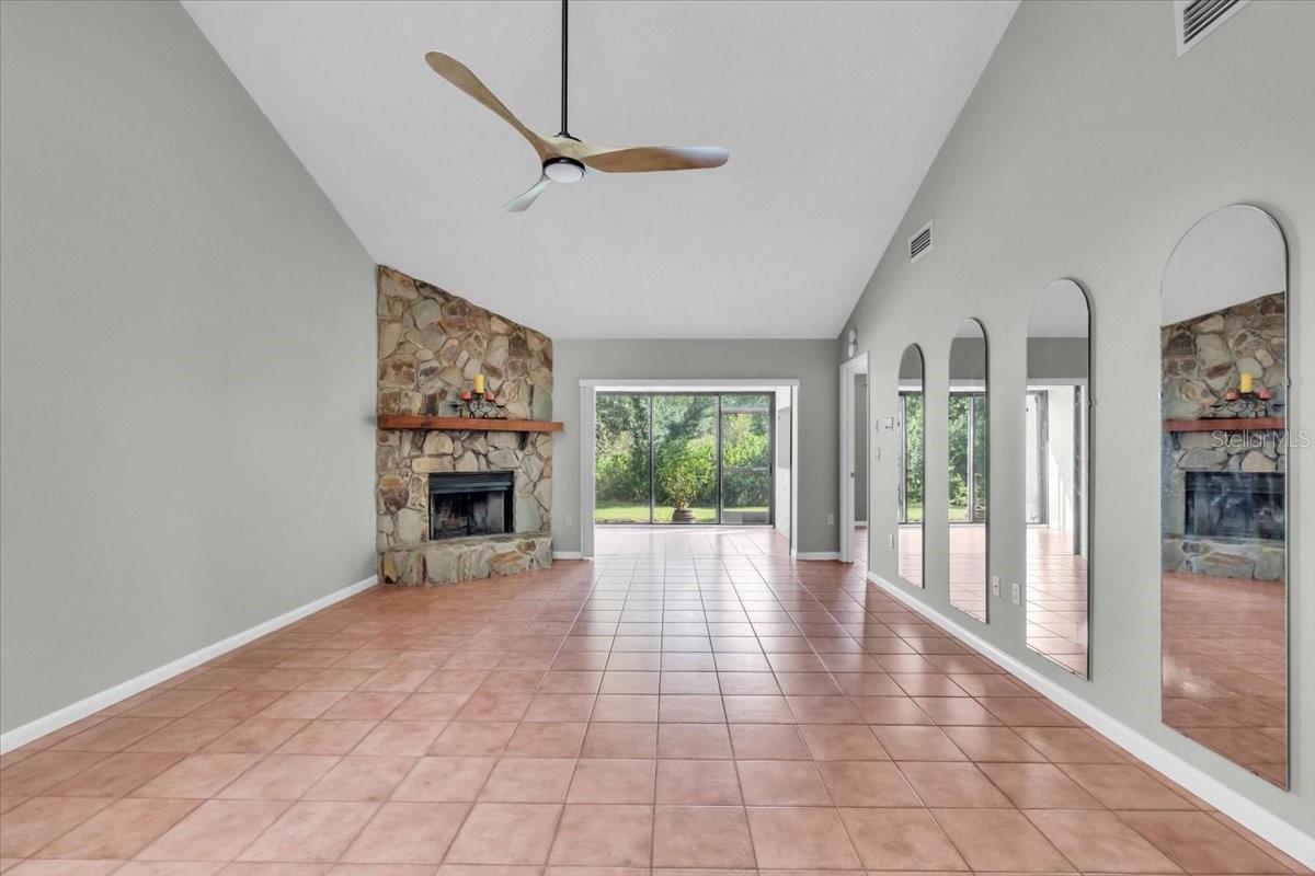 CENTER GATE ESTATE VILL 5 - Residential