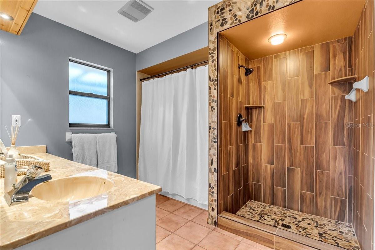 CENTER GATE ESTATE VILL 5 - Residential