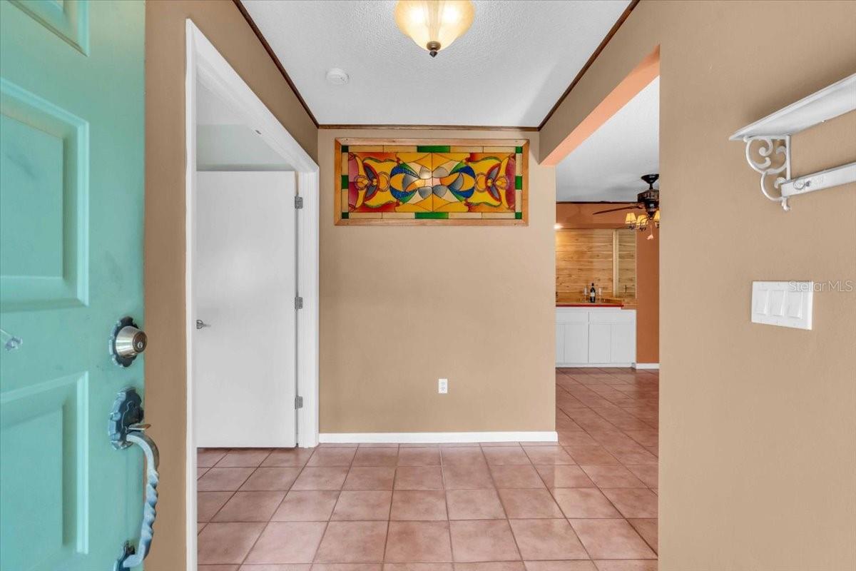 4565 LAKECREST PLACE 18