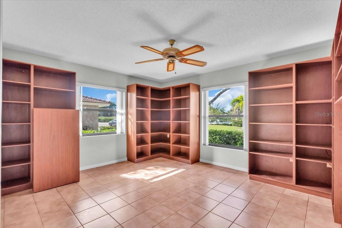 CENTER GATE ESTATE VILL 5 - Residential