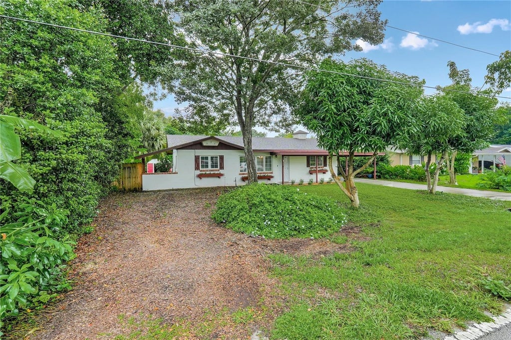 Photo of 3607 S Crystal Lake Drive, Orlando, FL 32806 (MLS # G5118753)