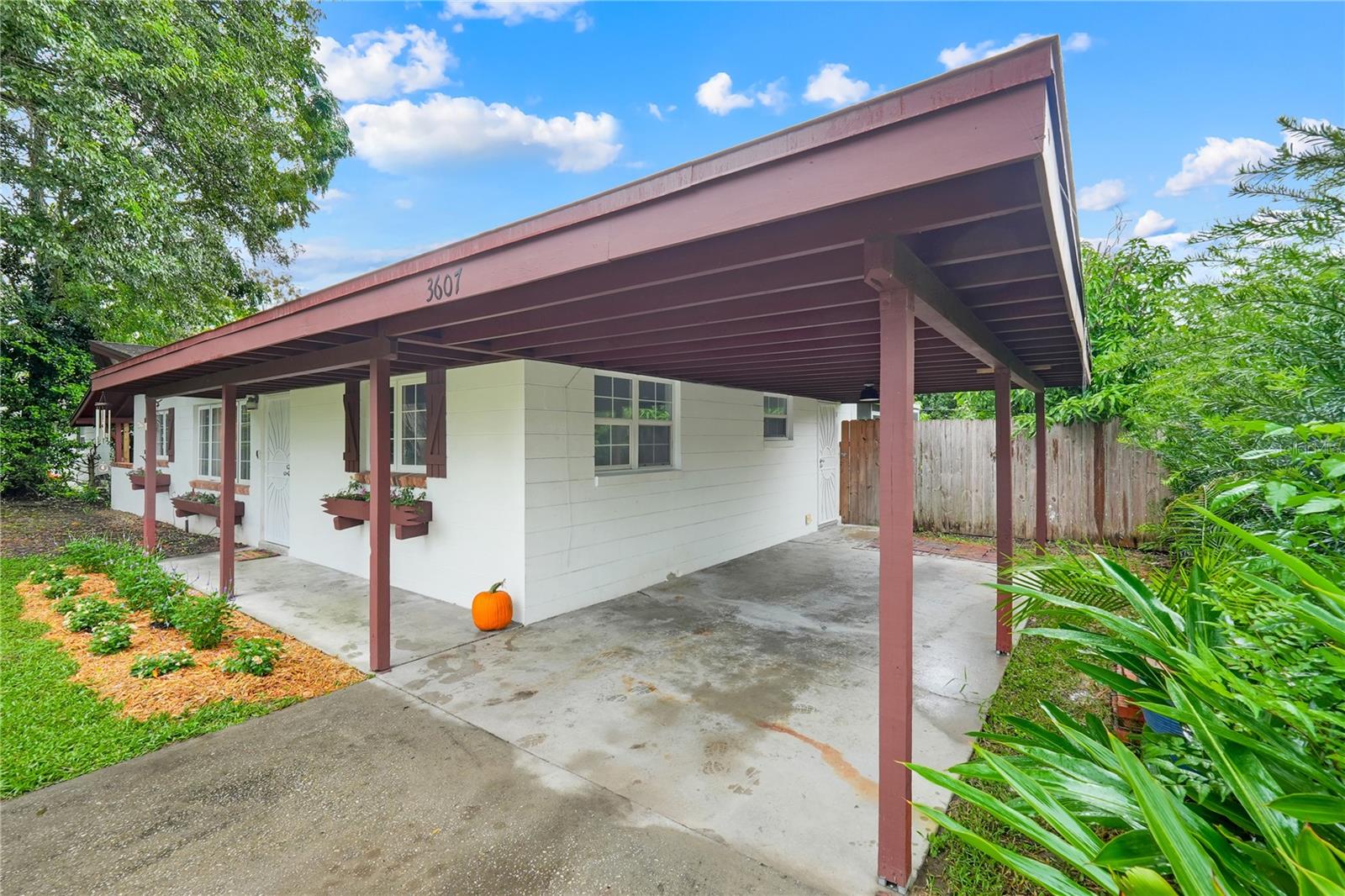 3607 S CRYSTAL LAKE DRIVE