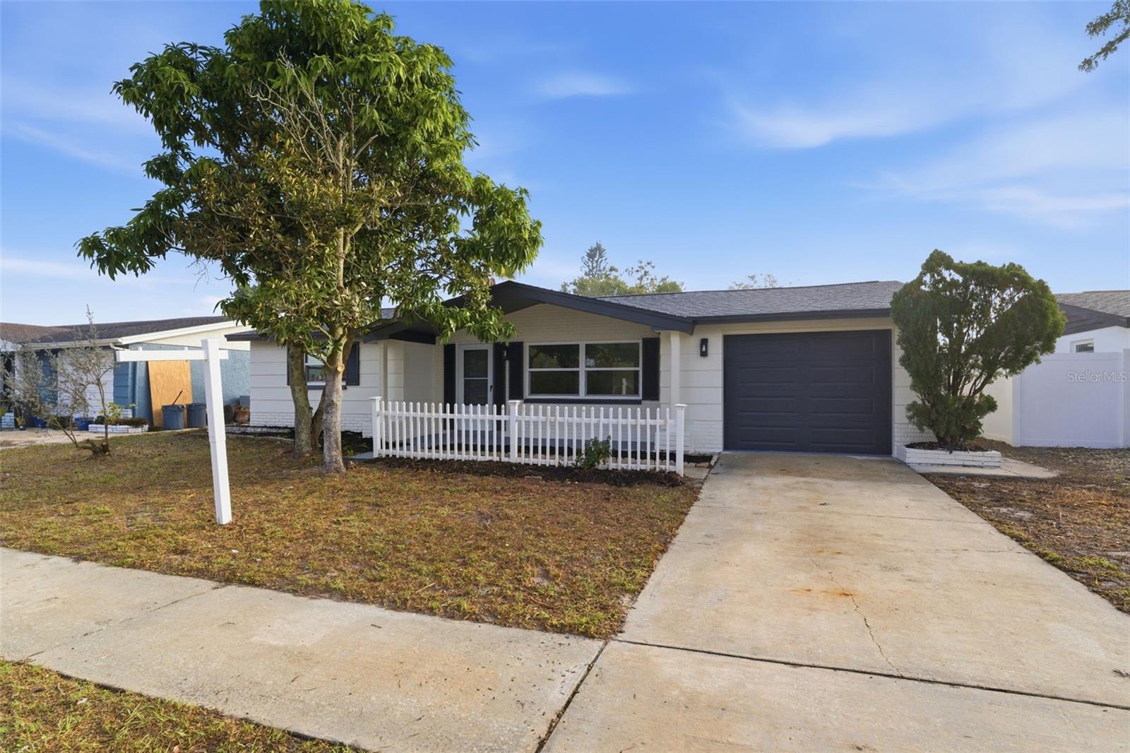 FOREST HILLS - Residential