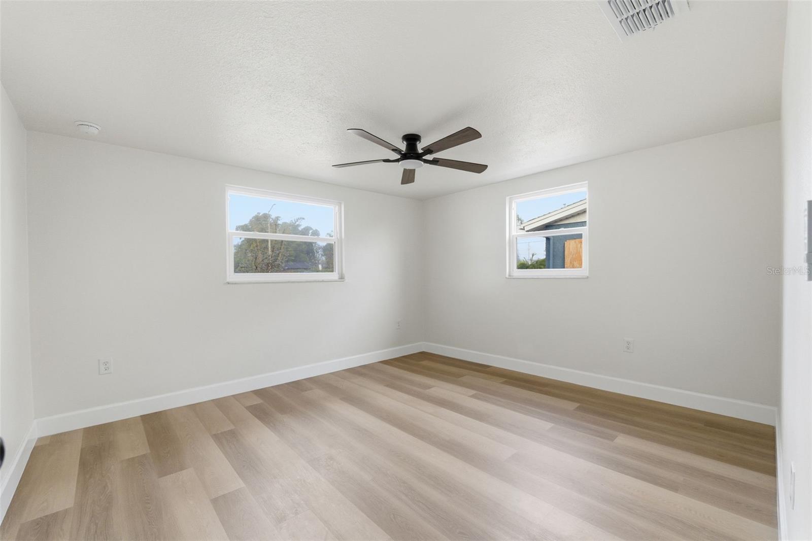 FOREST HILLS - Residential