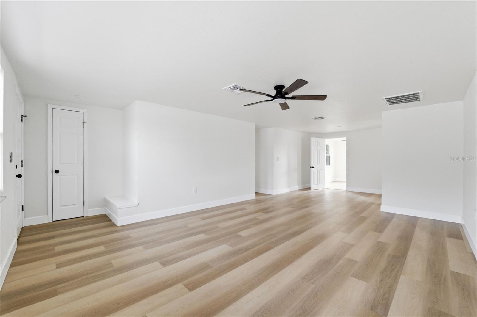 FOREST HILLS - Residential