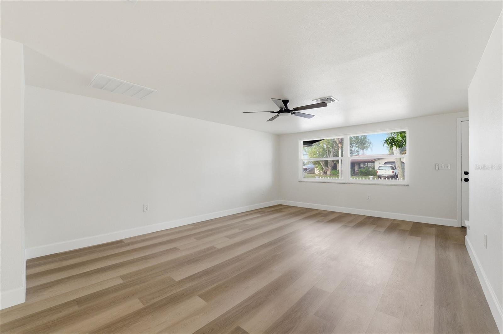 FOREST HILLS - Residential