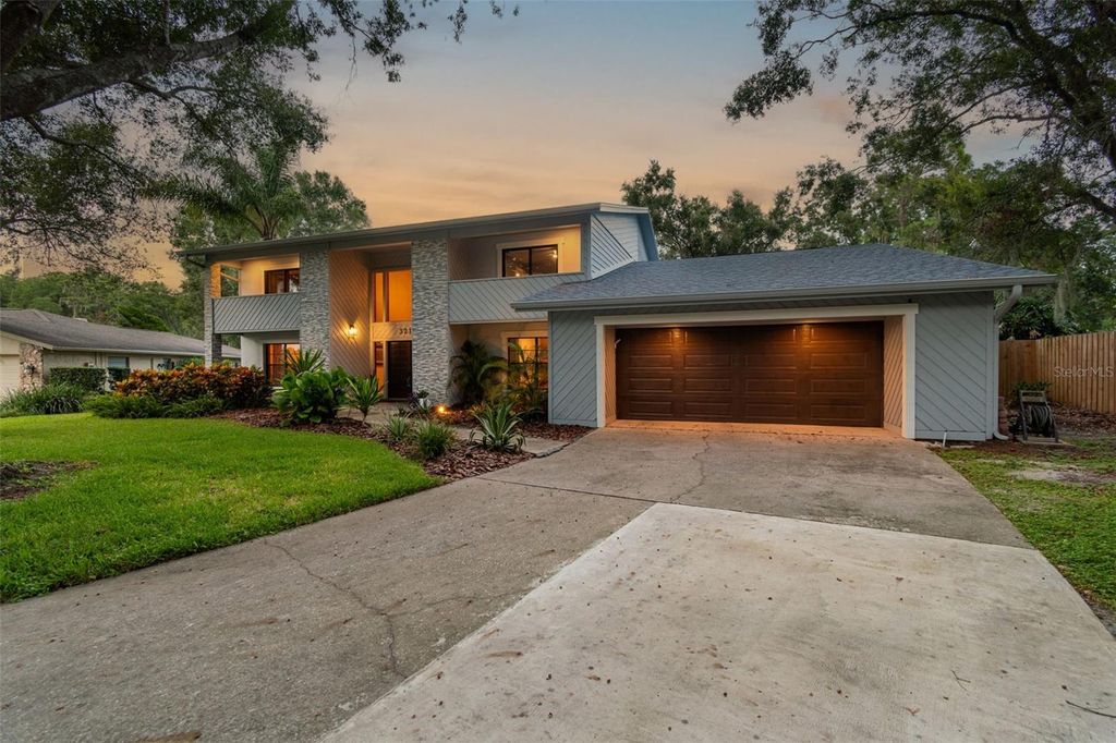 Photo of 3217 Stoneybrook Lane, Tampa, FL 33618 (MLS # TB8409601)