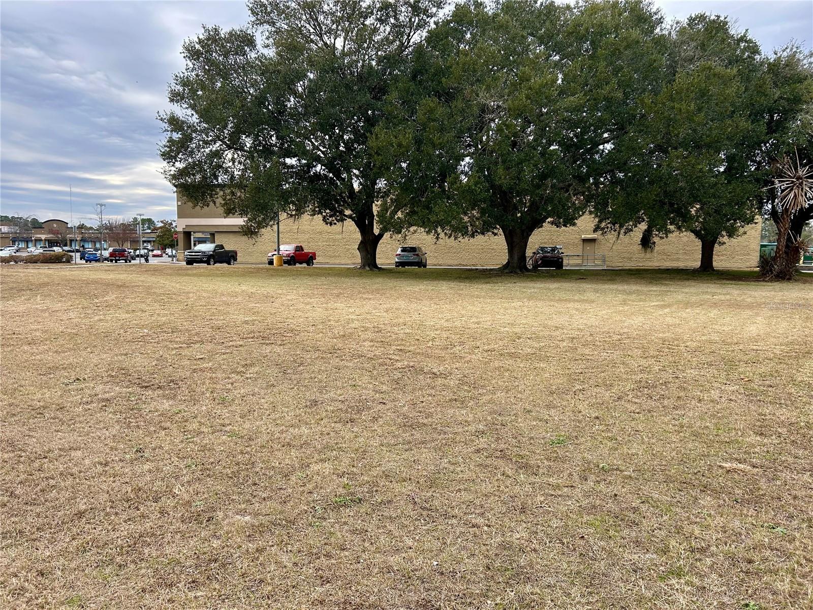 HAMILTON PARK - Land