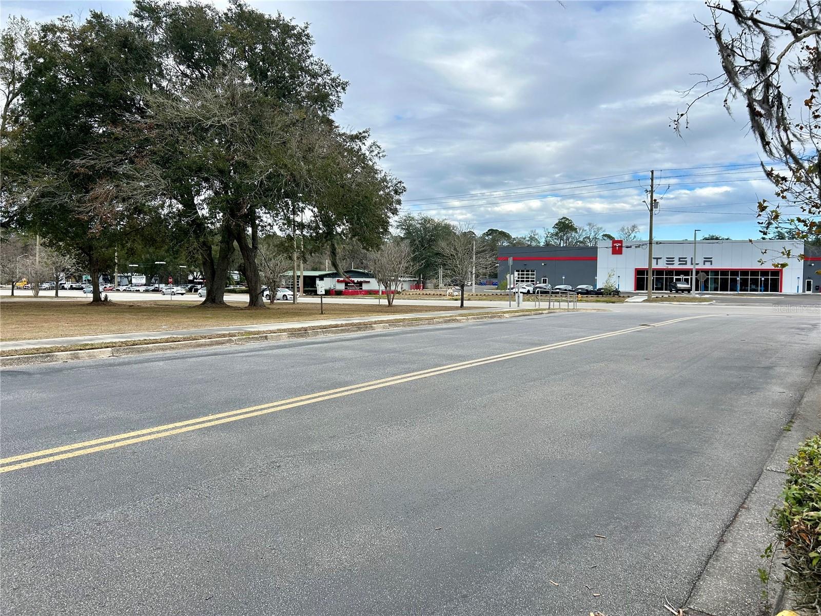 N MAIN STREET