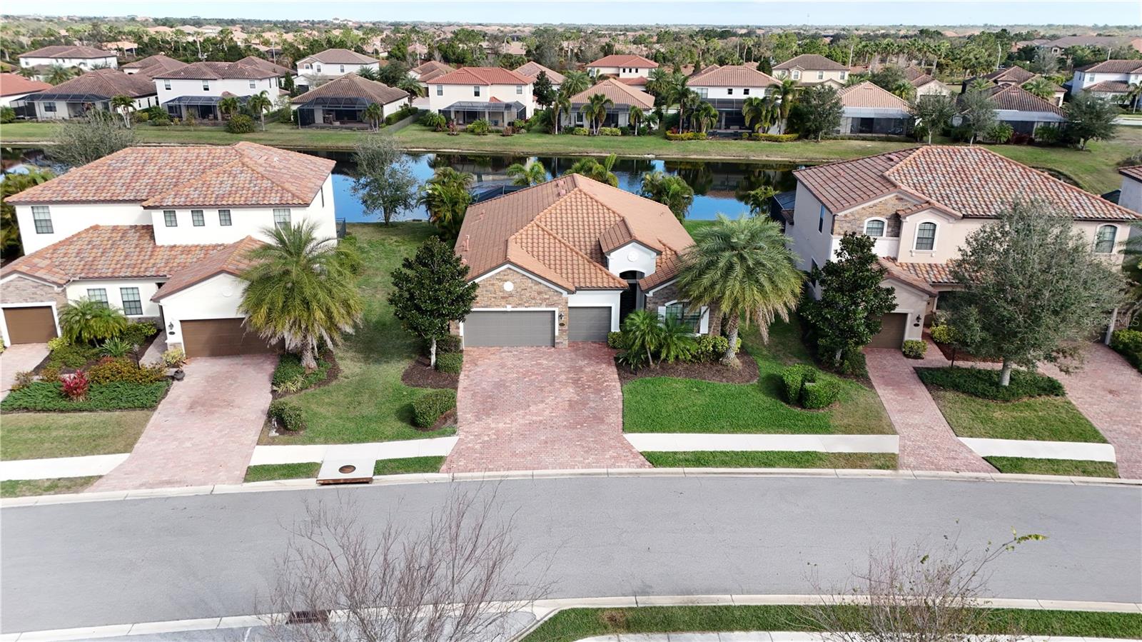 13223 RAMBLEWOOD TRAIL