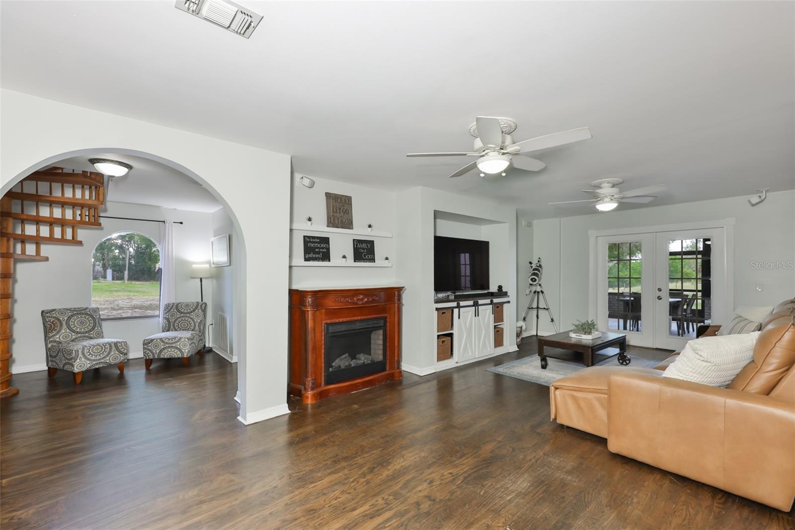 TEVALO HILLS UNIT 1 - Residential