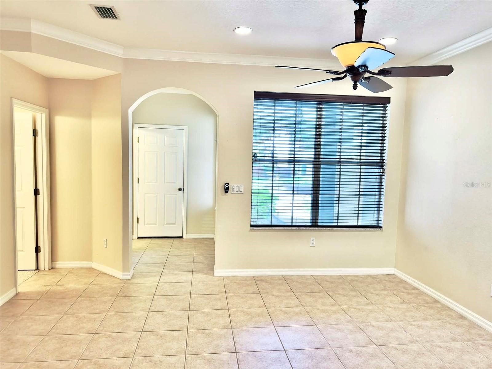 HUNTINGTON RIDGE TWNHMS - Residential