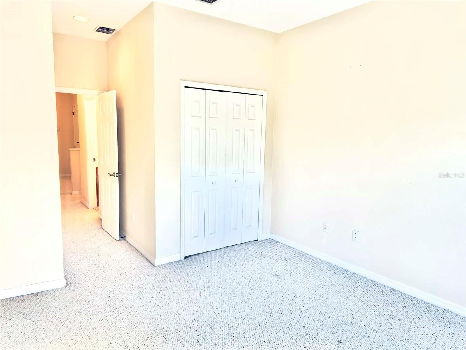 HUNTINGTON RIDGE TWNHMS - Residential