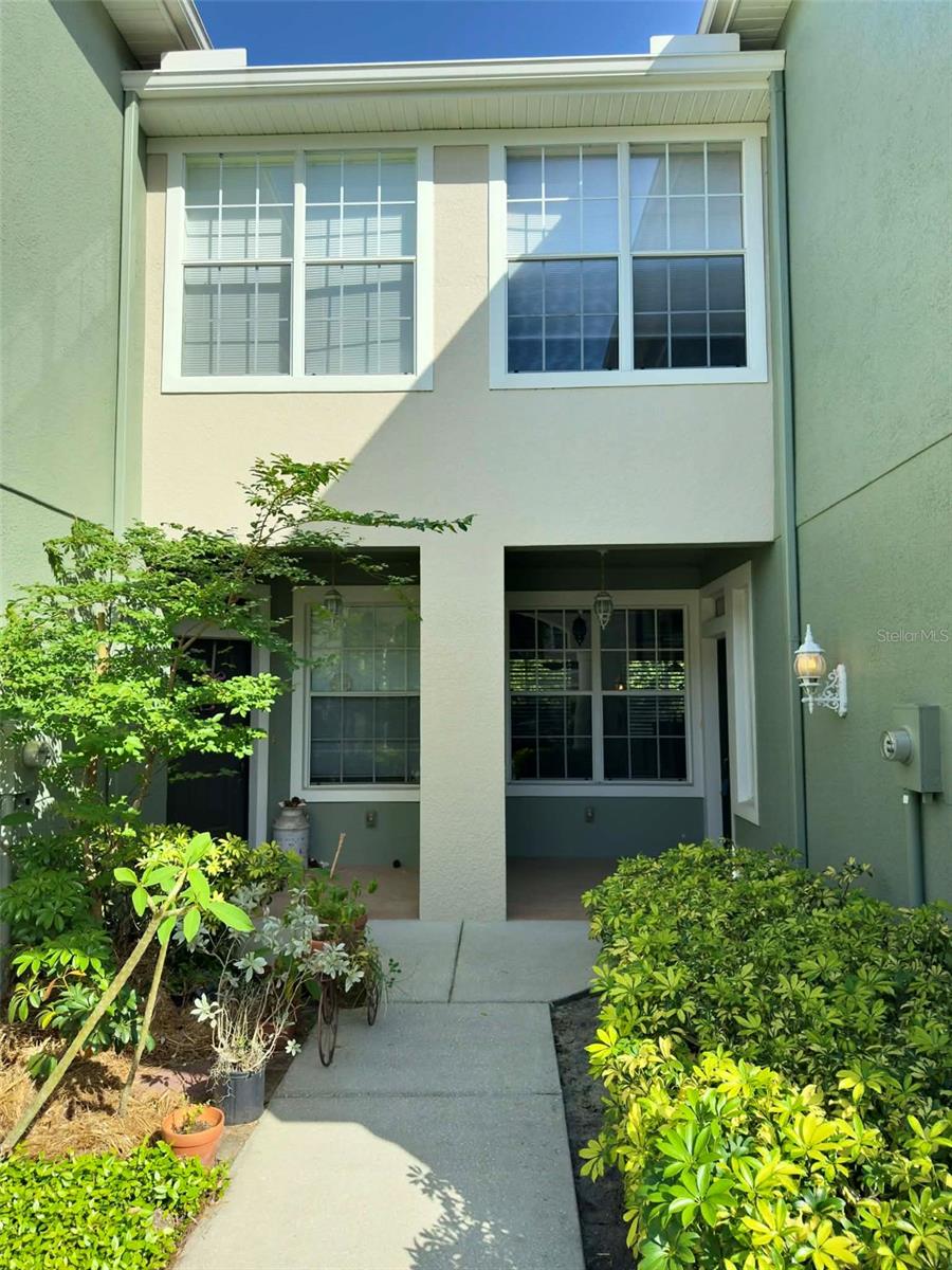 HUNTINGTON RIDGE TWNHMS - Residential