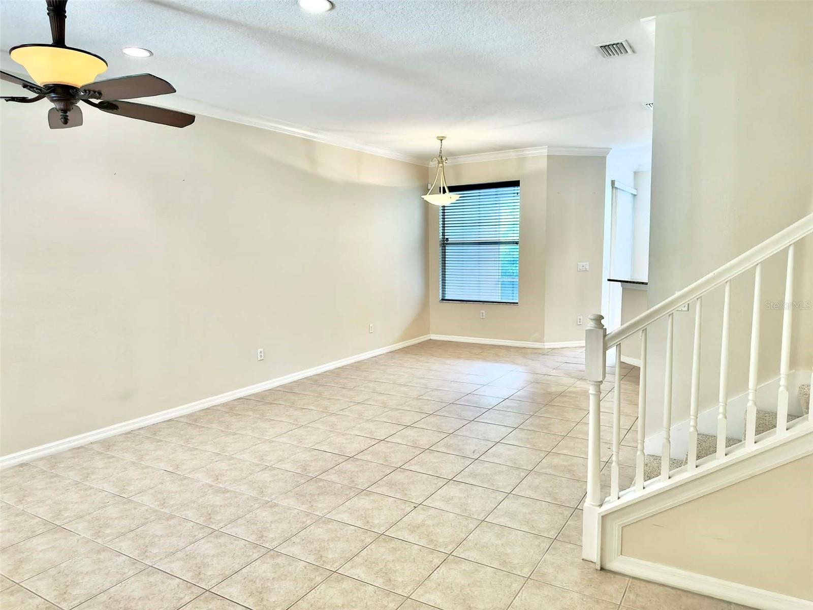 HUNTINGTON RIDGE TWNHMS - Residential