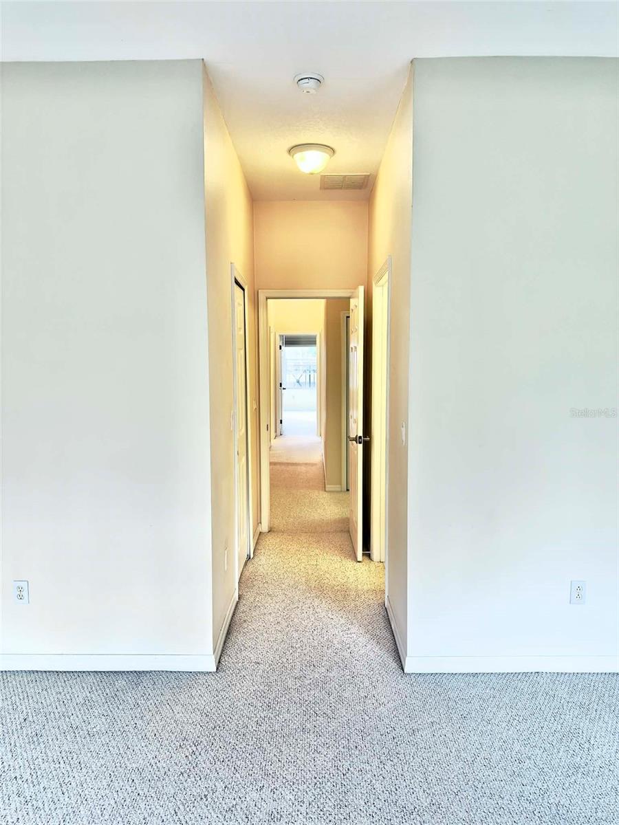 HUNTINGTON RIDGE TWNHMS - Residential