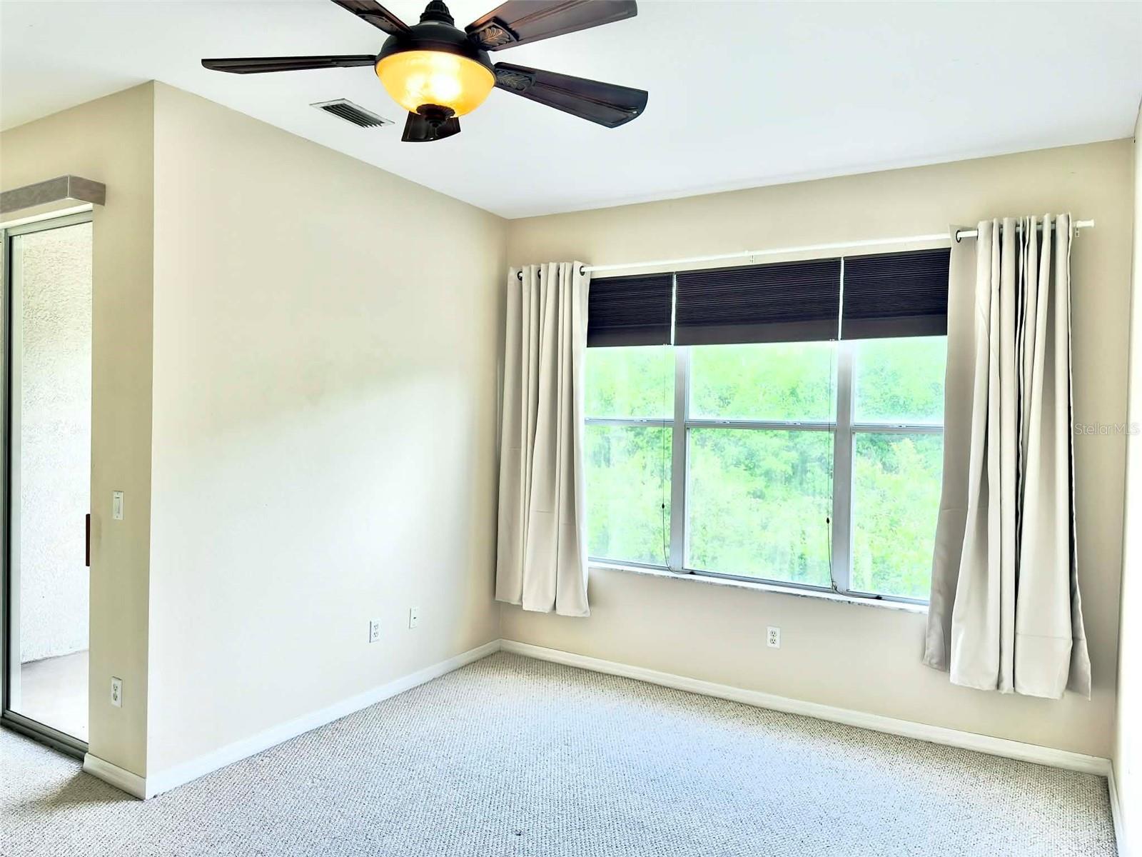 HUNTINGTON RIDGE TWNHMS - Residential