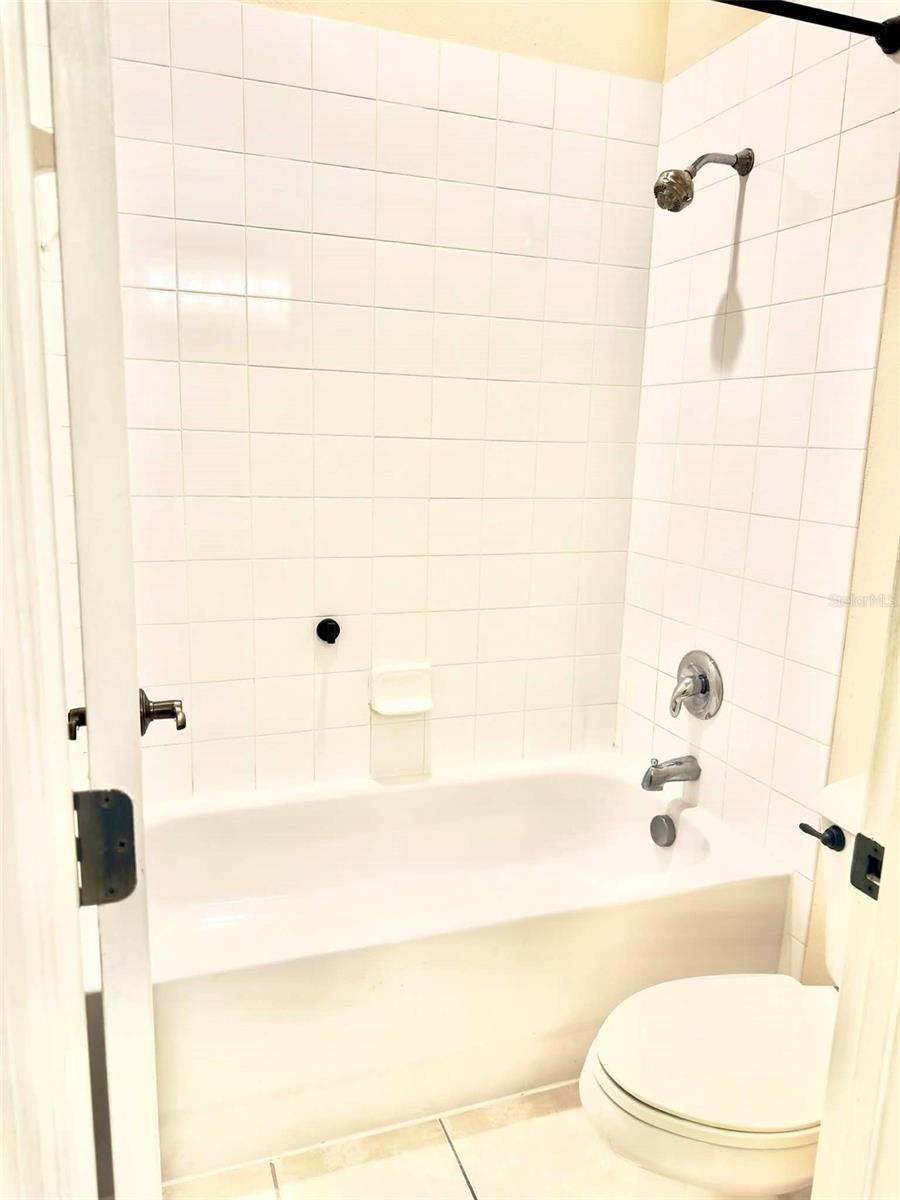 HUNTINGTON RIDGE TWNHMS - Residential