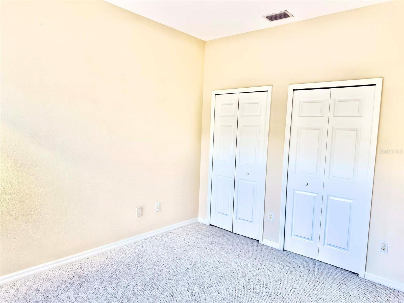 HUNTINGTON RIDGE TWNHMS - Residential