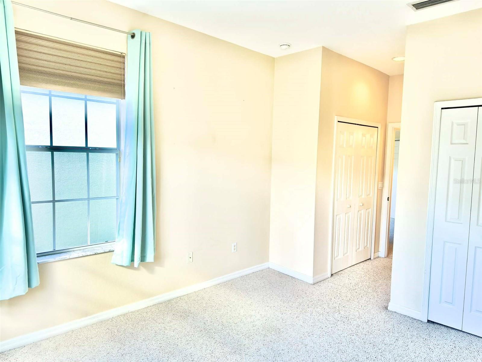 HUNTINGTON RIDGE TWNHMS - Residential