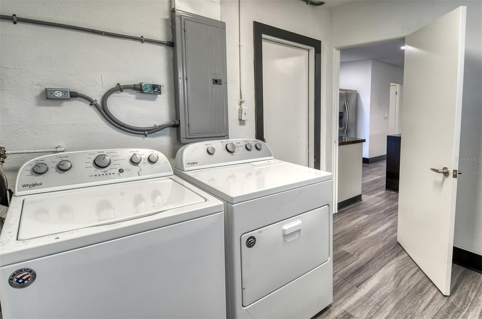 SOUTH GATE - Residential