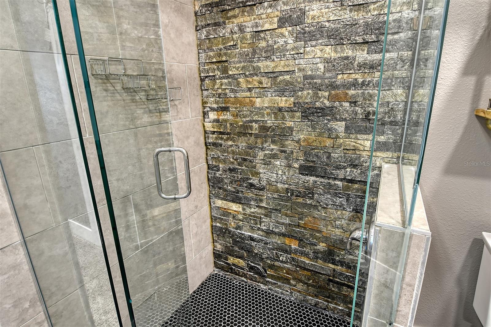 SOUTH GATE - Residential