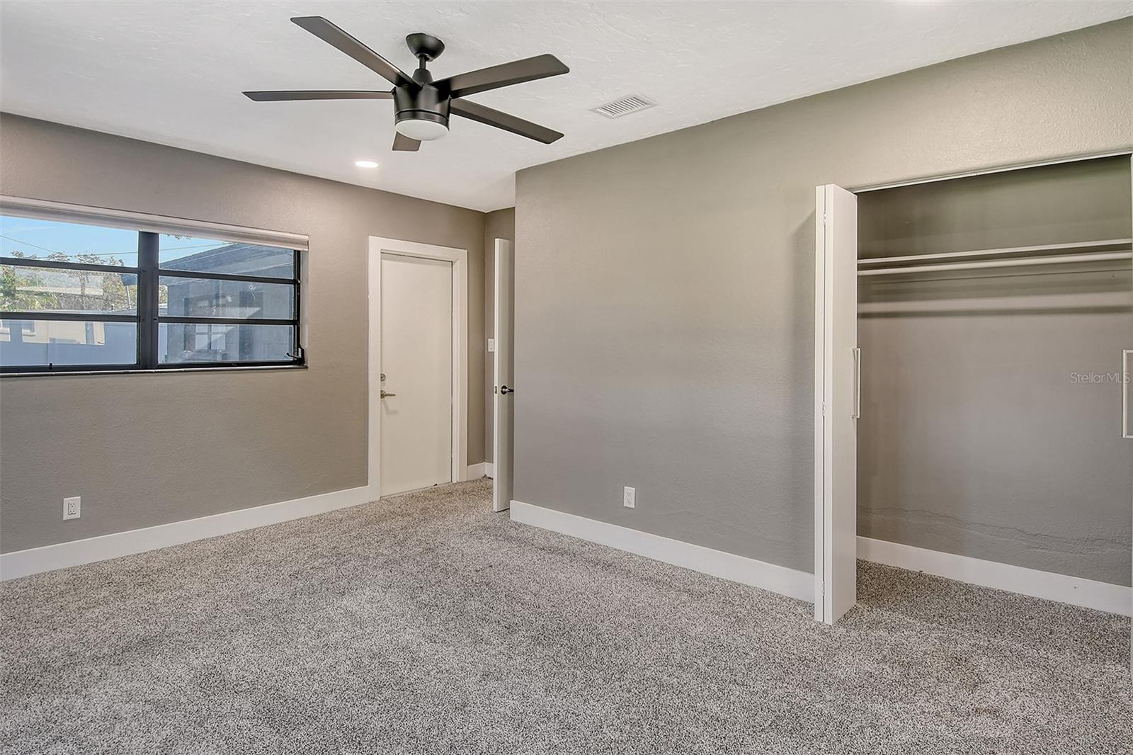 SOUTH GATE - Residential