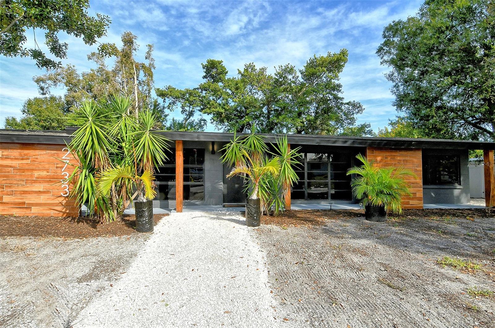 SOUTH GATE - Residential