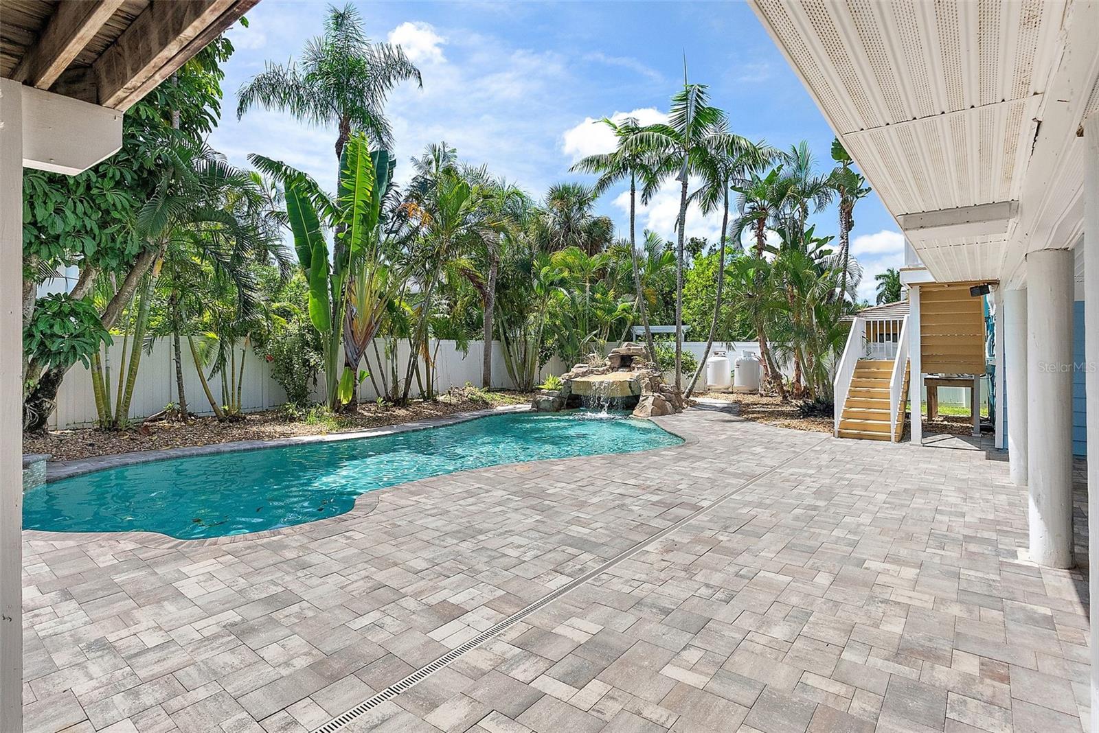 TIERRA VERDE - Residential