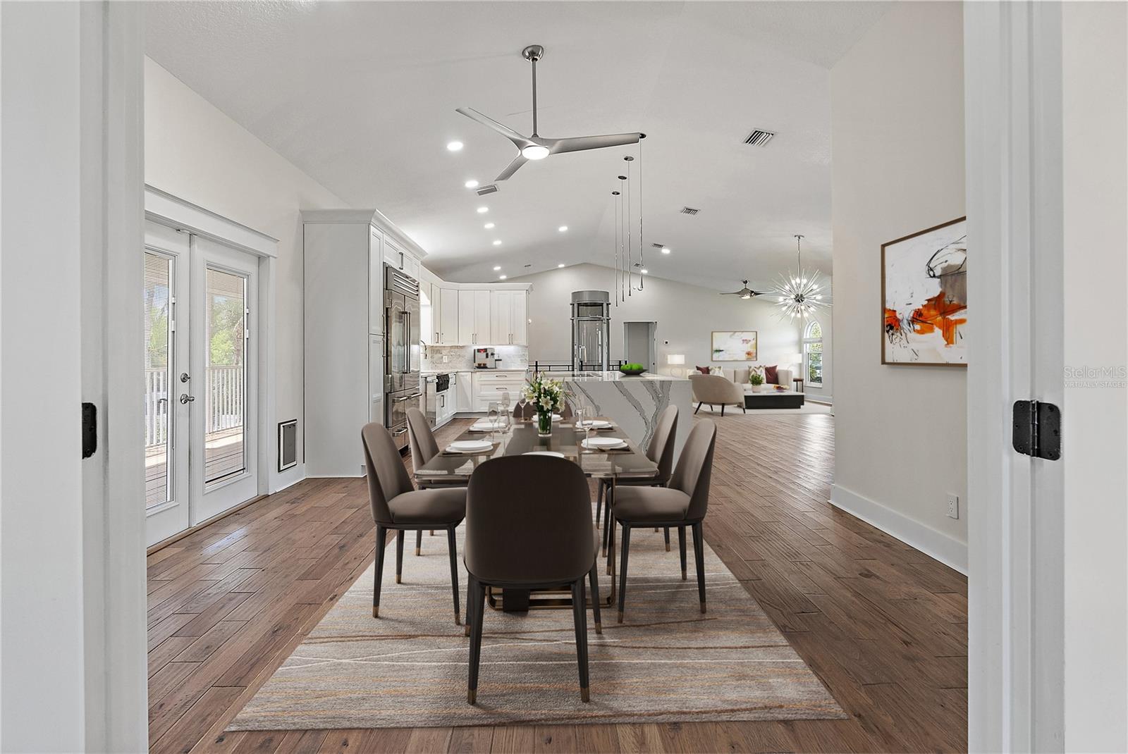 TIERRA VERDE - Residential