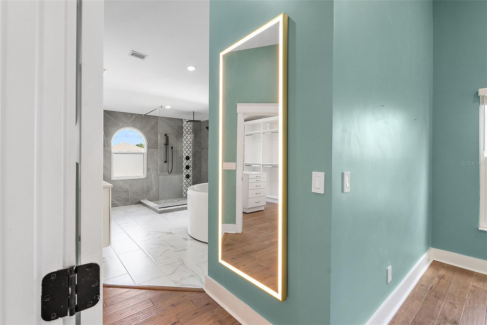 TIERRA VERDE - Residential