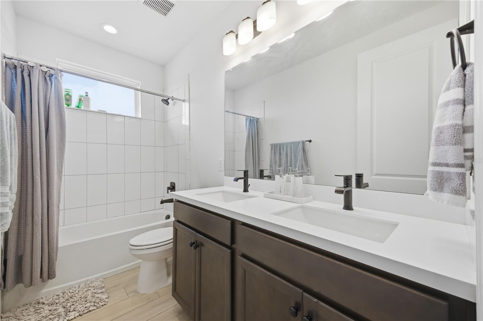 ISLES AT BAYVIEW PH I SUBPH A & B - Residential Lease