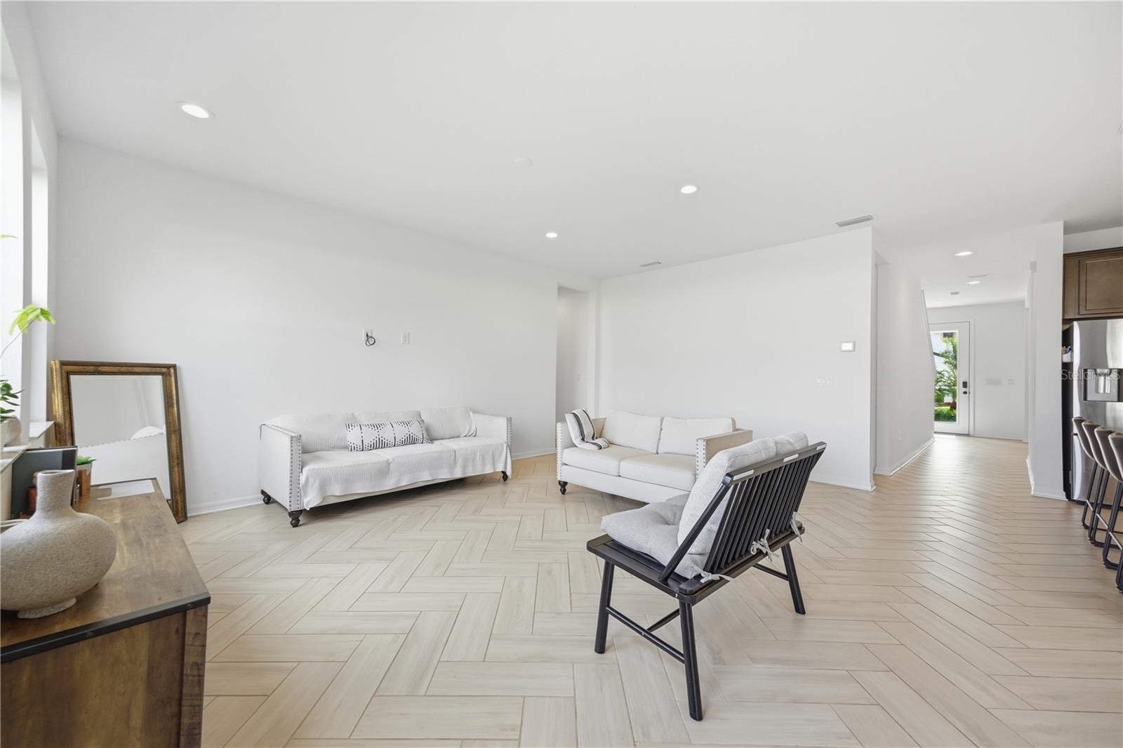 ISLES AT BAYVIEW PH I SUBPH A & B - Residential Lease