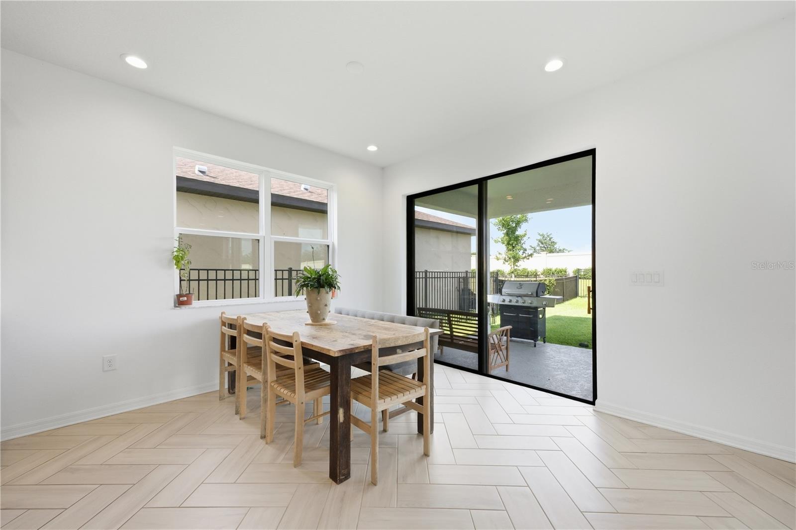 ISLES AT BAYVIEW PH I SUBPH A & B - Residential Lease